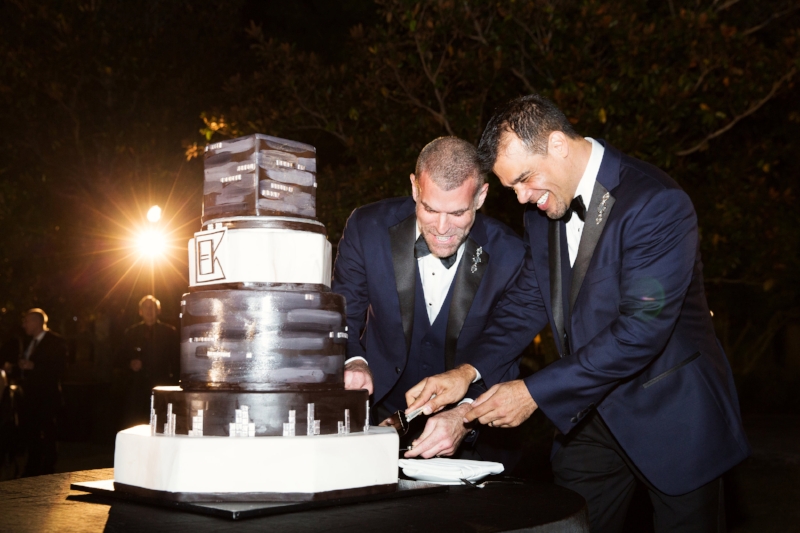 Lisalyons events custom cake for wedding