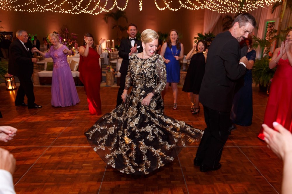 Mother of the Bride Dancing | Lisa Stoner Events