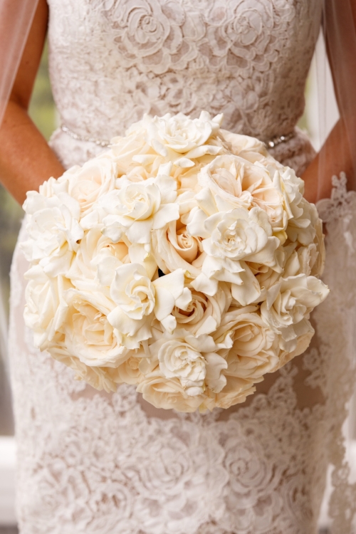 lisa stoner events- luxury orlando weddings white flower bouquet with gardenias